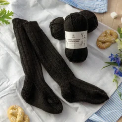 Astrid Lindgren garn solid, svart