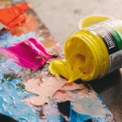 Liquitex bio-based heavy acrylic, quinachridone crimson