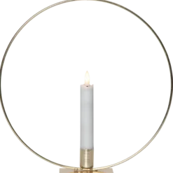 Ring med antikljus på fot